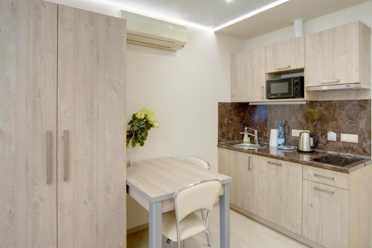 Arena Apartments เคียฟ ภายนอก รูปภาพ