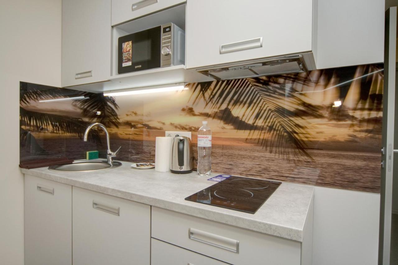Arena Apartments เคียฟ ภายนอก รูปภาพ